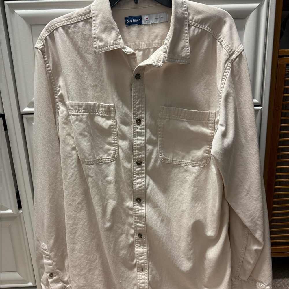 Old Navy Men's Long Sleeve Button Down Shirt